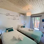 Vila Golden Halcyon - *